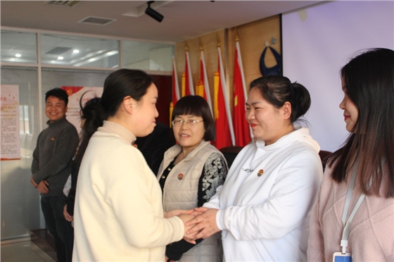 亿诚党工志愿者服务队 亿诚党工志愿者服务队