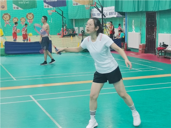 喜迎全运,快乐羽共|亿诚第六届“团结杯”羽毛球比赛激情开赛 喜迎全运,快乐羽共|亿诚第六届“团结杯”羽毛球比赛激情开赛