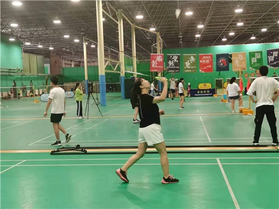 喜迎全运,快乐羽共|亿诚第六届“团结杯”羽毛球比赛激情开赛 喜迎全运,快乐羽共|亿诚第六届“团结杯”羽毛球比赛激情开赛