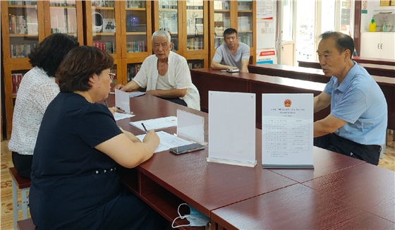 倾听民声,反映民意—雁塔区人大代表李妮参加人大代表接待日活动 倾听民声,反映民意—雁塔区人大代表李妮参加人大代表接待日活动