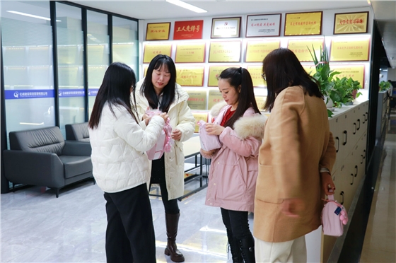 女神节快乐! 女神节快乐!