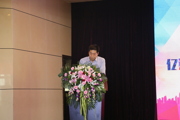 亿诚公司|常务副总鲍总做工作报告 亿诚公司|常务副总鲍总做工作报告