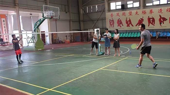 亿诚建设第一届团结杯羽毛球赛 亿诚建设第一届团结杯羽毛球赛