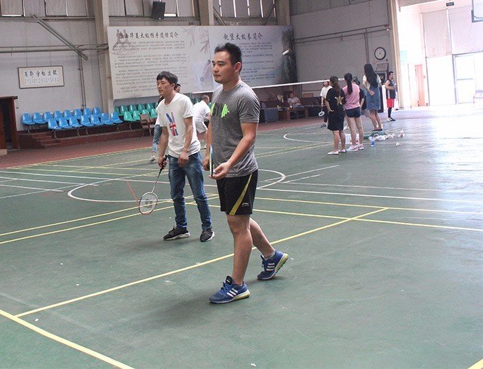 亿诚建设第一届团结杯羽毛球赛 亿诚建设第一届团结杯羽毛球赛