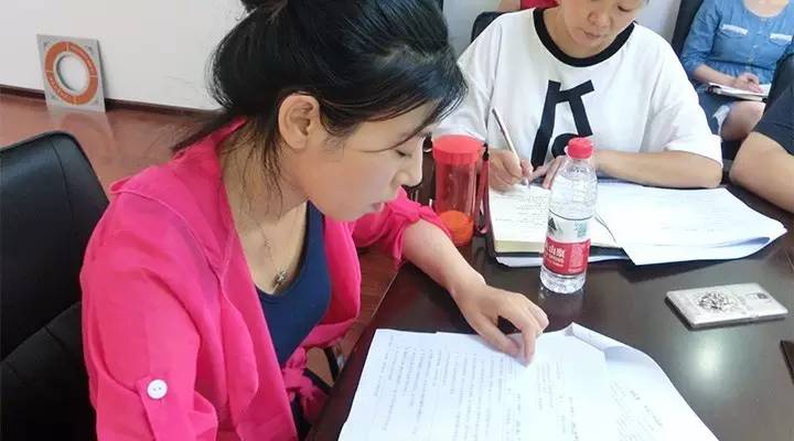 亿诚建设各部门部长做半年汇报 亿诚建设各部门部长做半年汇报