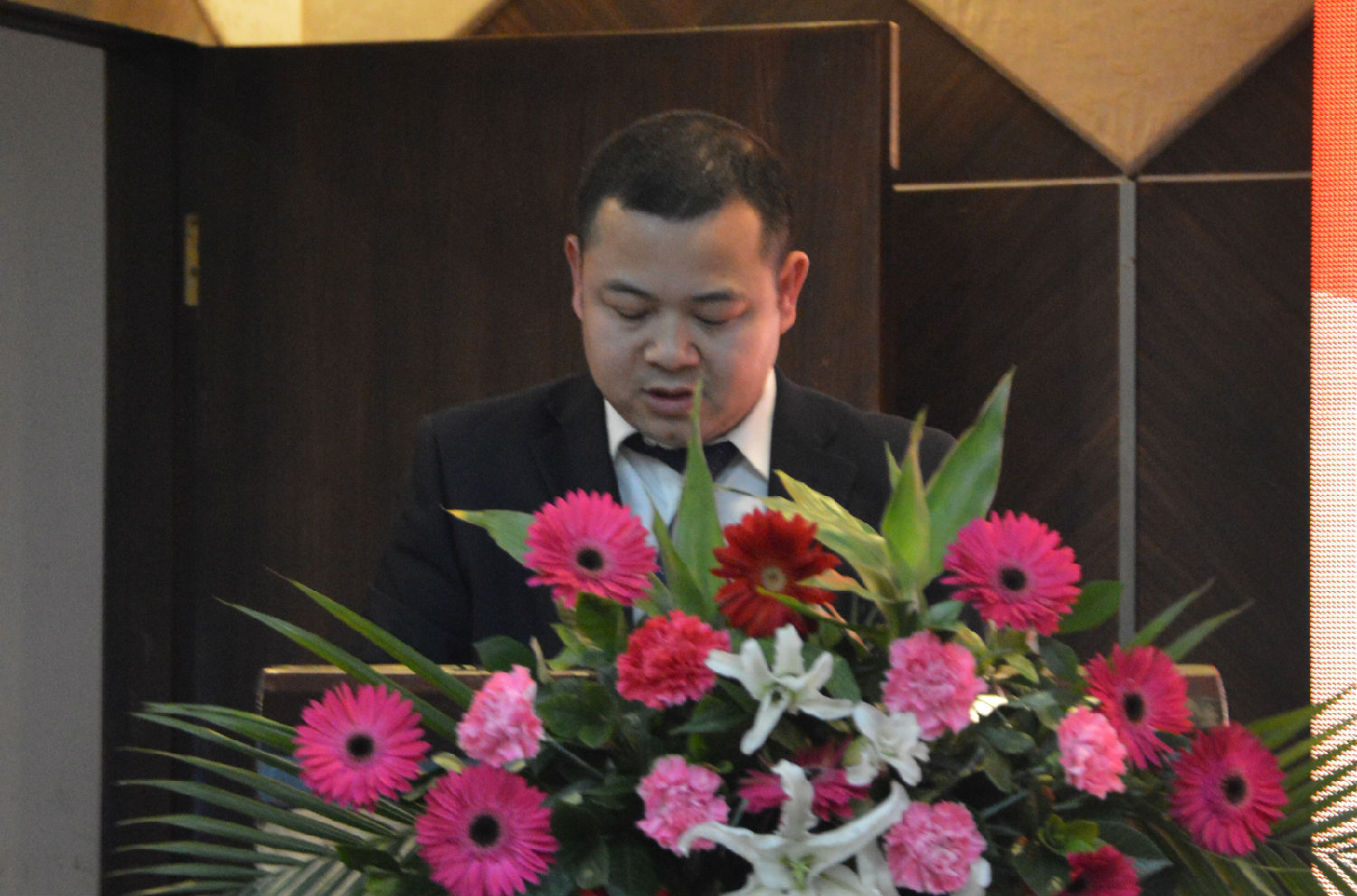 李宝华副总 李宝华副总