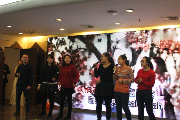 合唱《远走高飞》 合唱《远走高飞》