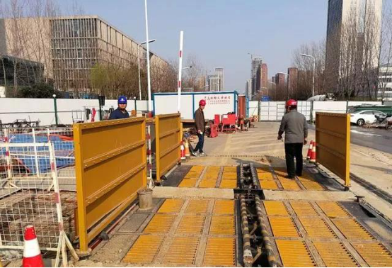 合肥一地铁施工单位人员阻挠环保执法 合肥一地铁施工单位人员阻挠环保执法