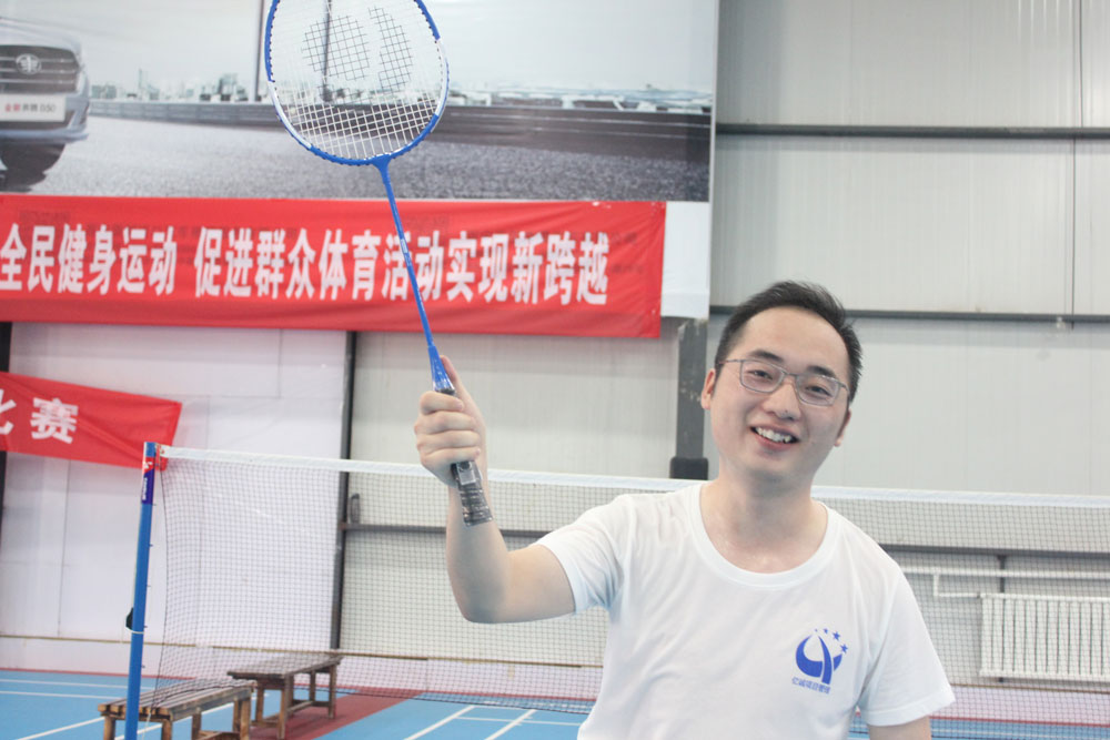 男单亚军:财务结算中心卢升坤 男单亚军:财务结算中心卢升坤