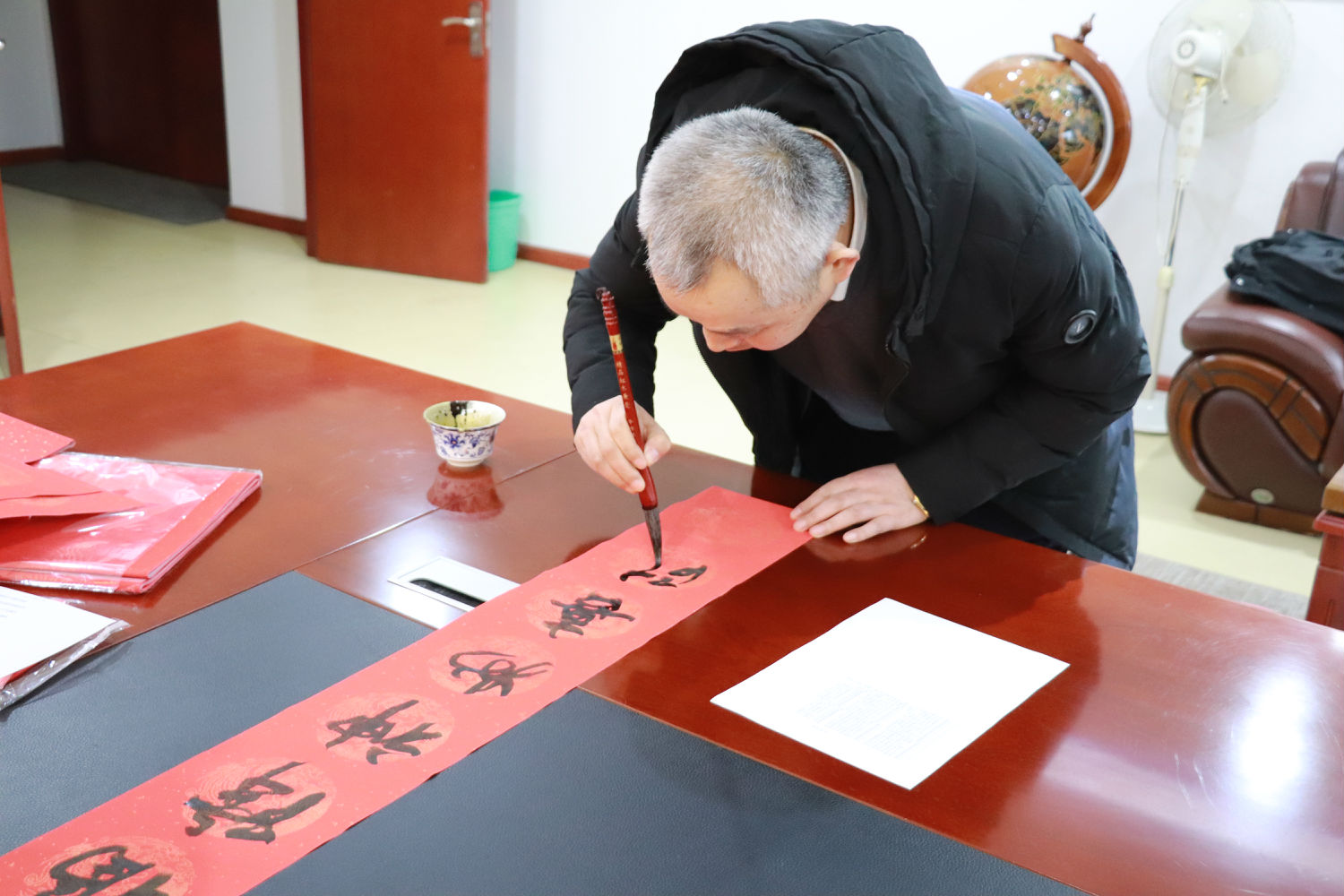 欢乐迎春纳千祥,翰墨飘香送万福 欢乐迎春纳千祥,翰墨飘香送万福