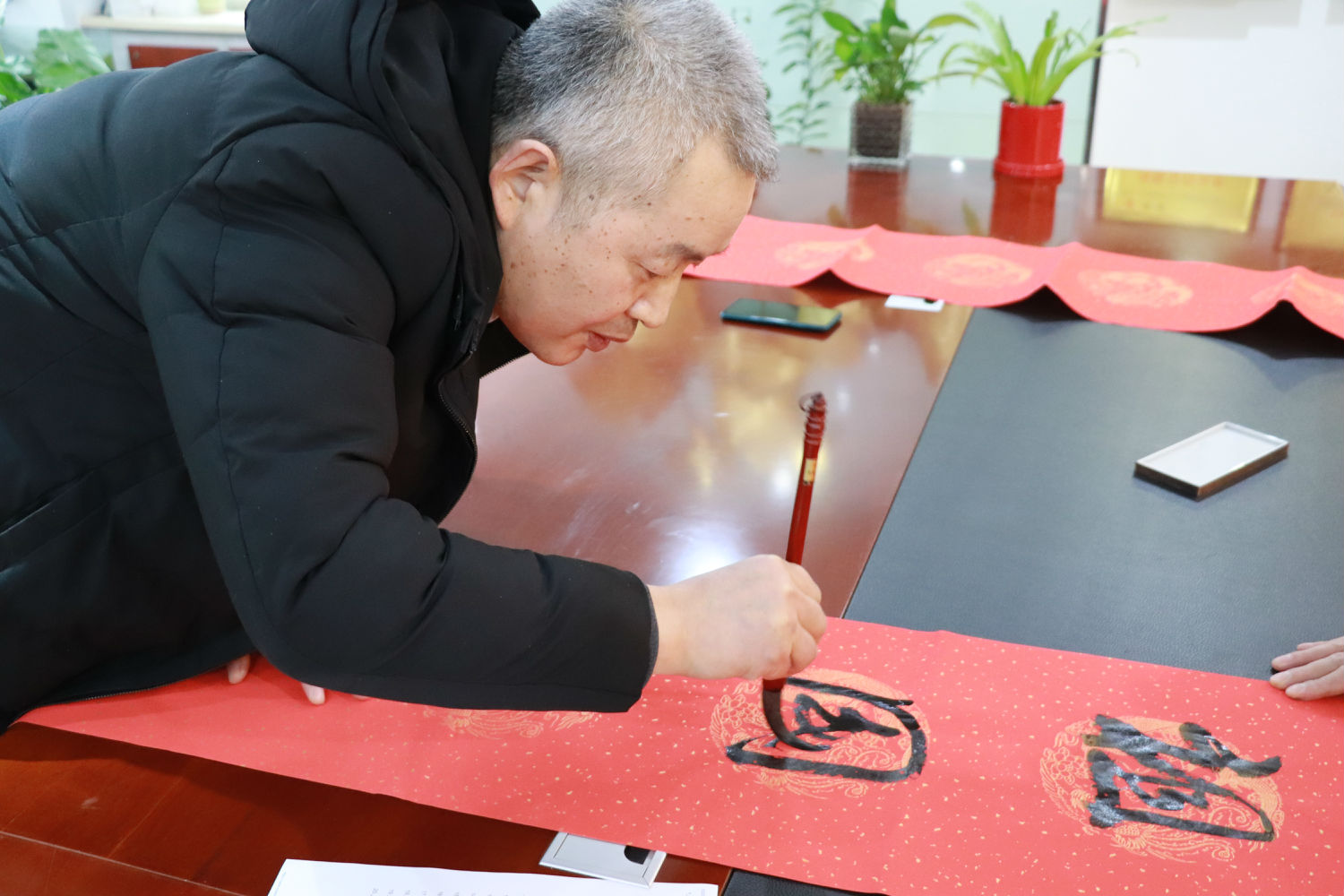 欢乐迎春纳千祥,翰墨飘香送万福 欢乐迎春纳千祥,翰墨飘香送万福