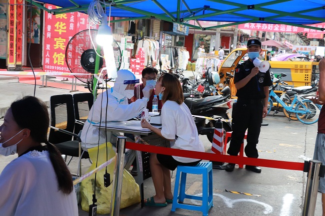 助力疫情防控,亿诚在行动,为抗疫一线送清凉 助力疫情防控,亿诚在行动,为抗疫一线送清凉