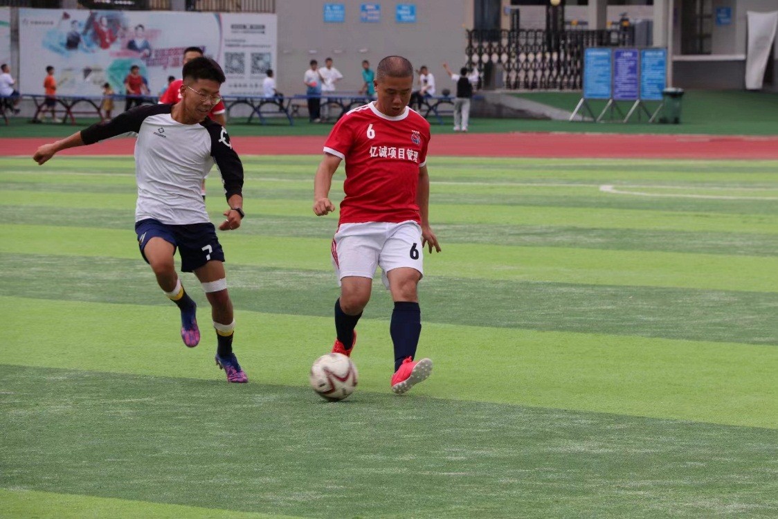 精彩！亿诚管理宜川足球邀请赛，首轮鸣哨开赛