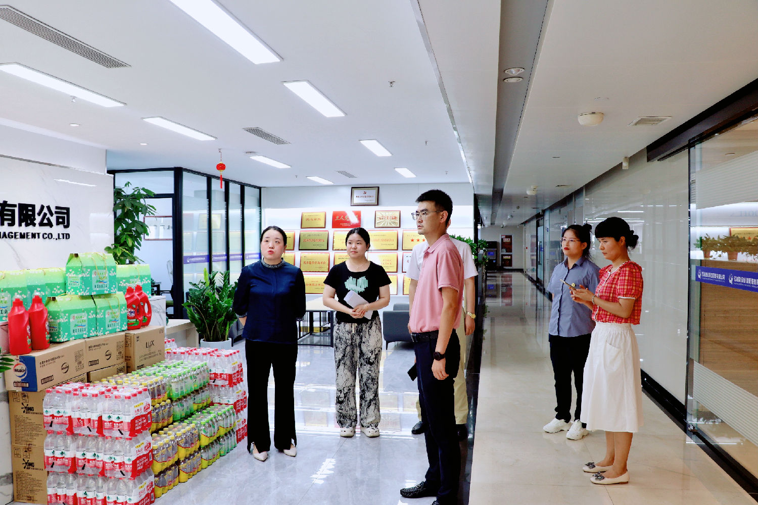 工会送清凉 工会送清凉