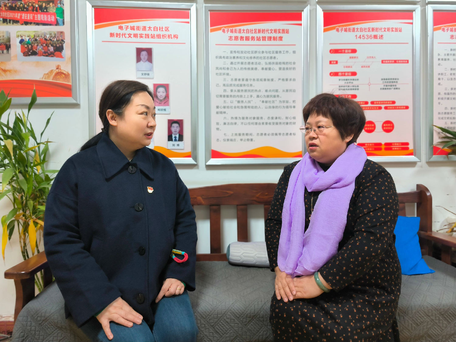 人大代表助力3·5表彰志愿,传承雷锋精神 人大代表助力3·5表彰志愿,传承雷锋精神